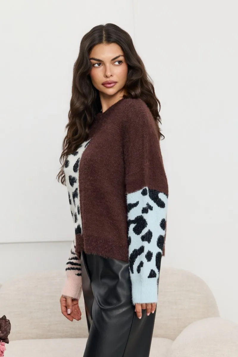 Sweter z patchworkowym wzorem - obrazek 4