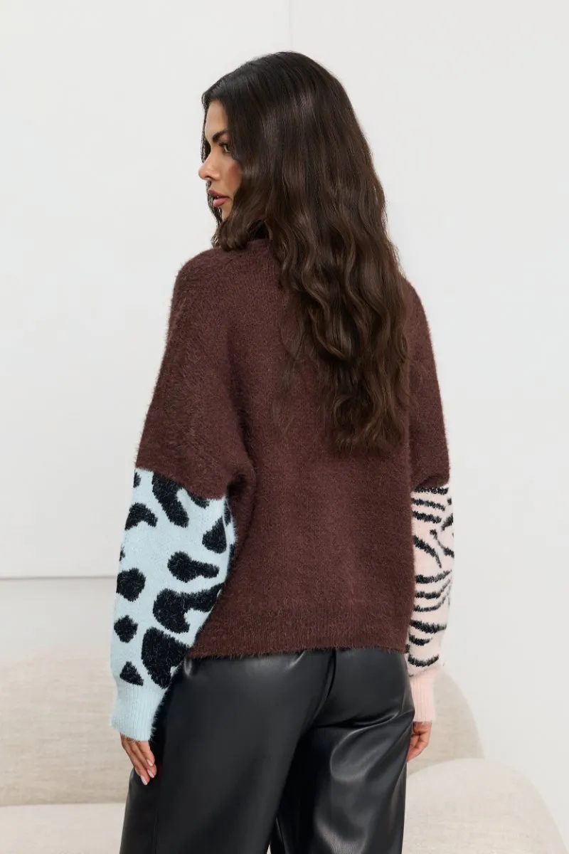 Sweter z patchworkowym wzorem - obrazek 5